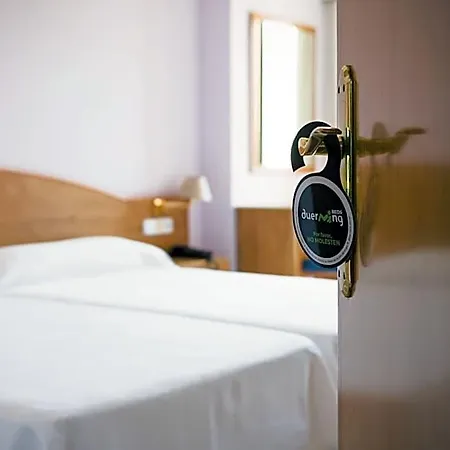 Duerming Montalvo Playa Hotel 2*